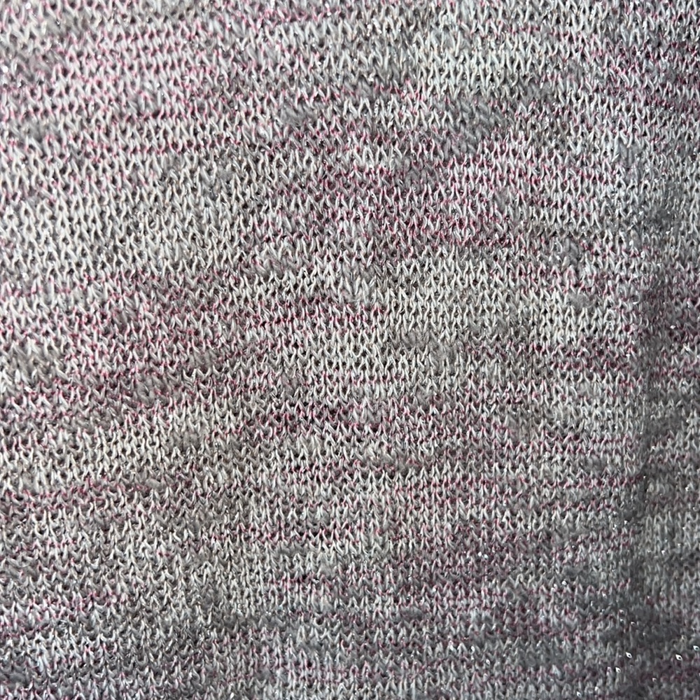 Pink and grey sweater with some silver thread - Picture 6 of 6